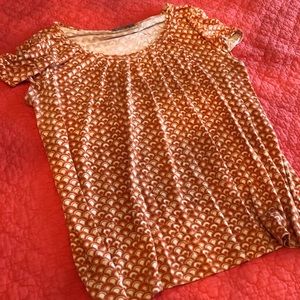 Used apartment 9 tee